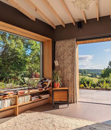 Nuthatch Retreat Living Room Double aspect