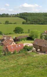 Secret private hamlet | 5 Luxury Cottages | Hot Tubs | Woodland Walks Pet & Child Friendly
