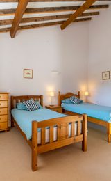 Puzzlewood Cottages Bedroom