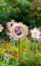 Jon Williams Wild Doughnut Flower Meadow detail 200x200x40 mm Ceramic 130 00