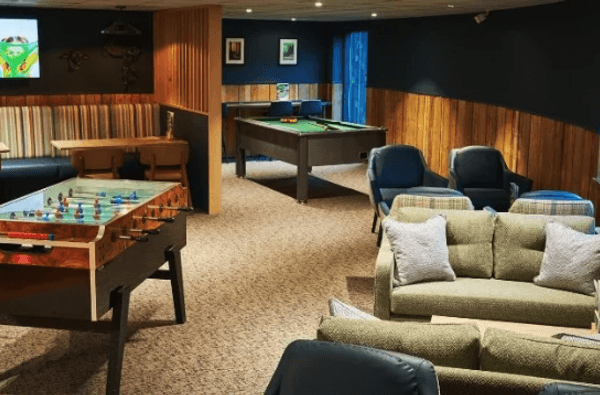 Whitemead Forest Park Restaurant and Table Football