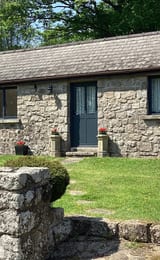 Oakgrove Cottage